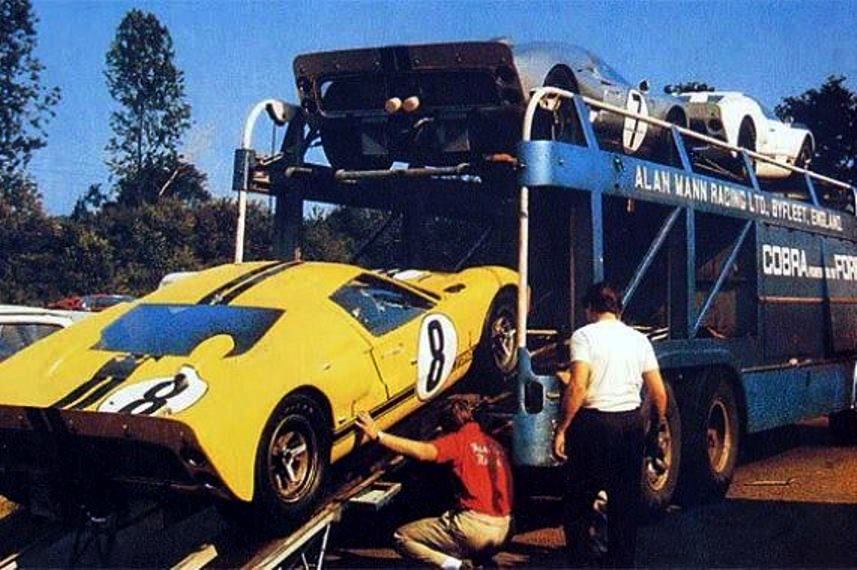 Name:  Alan-Mann-Ford-GTs-on-transporter-.jpg
Views: 1481
Size:  93.7 KB