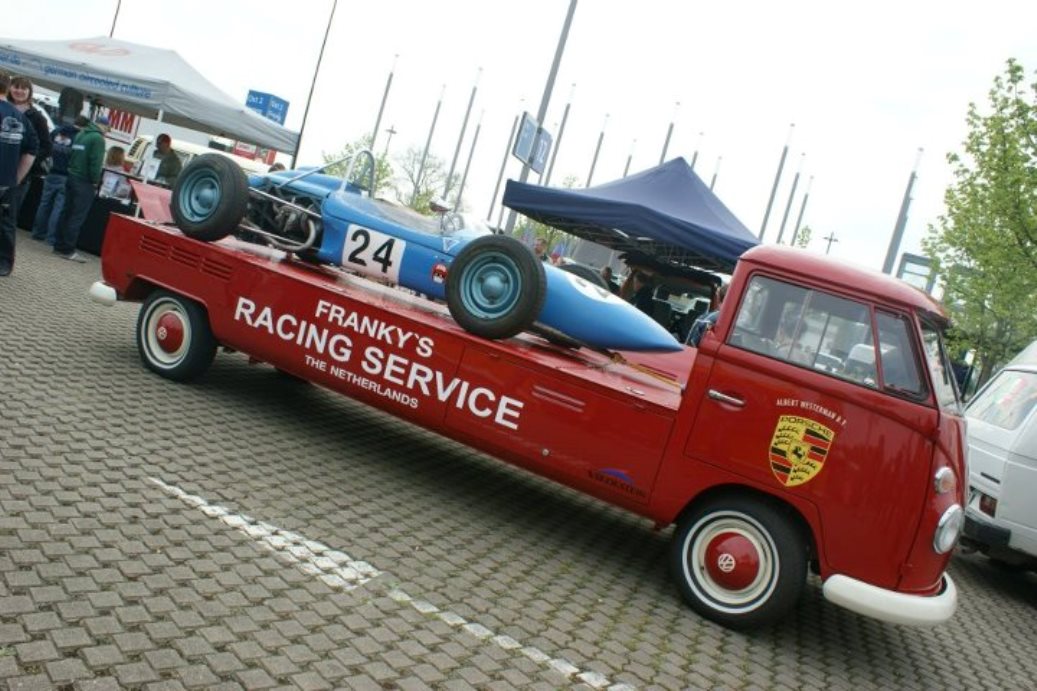 Name:  VW Kombi in Holland.jpg
Views: 1435
Size:  133.6 KB