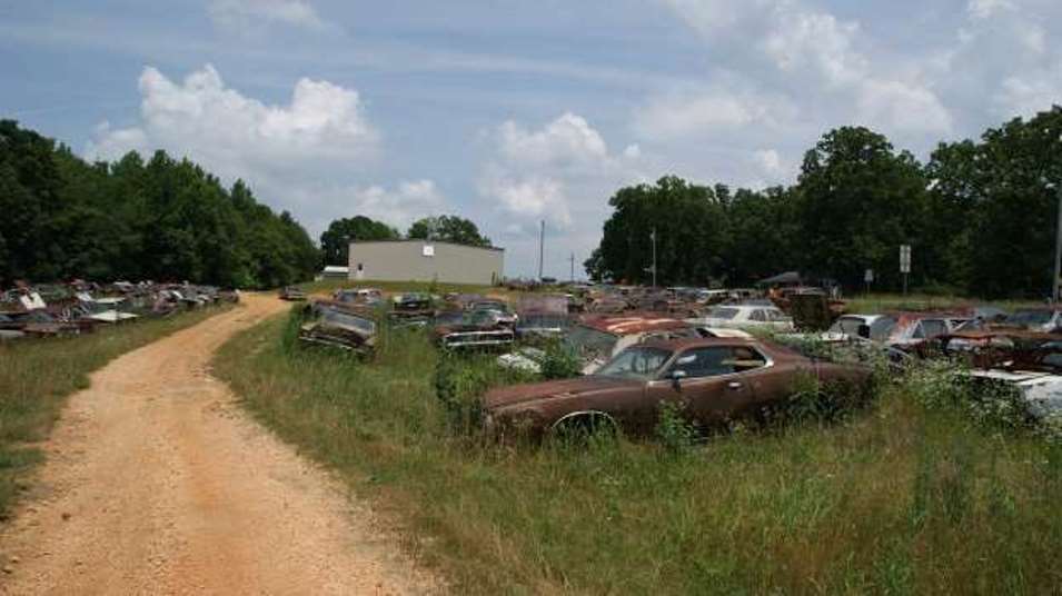 Name:  Mopar junkyard..jpg
Views: 1371
Size:  50.7 KB