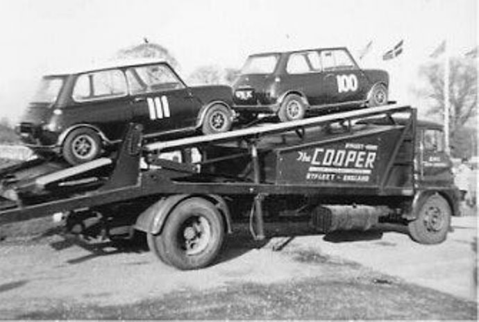 Name:  Early Mini Cooper Team transporter..jpg
Views: 1889
Size:  54.9 KB