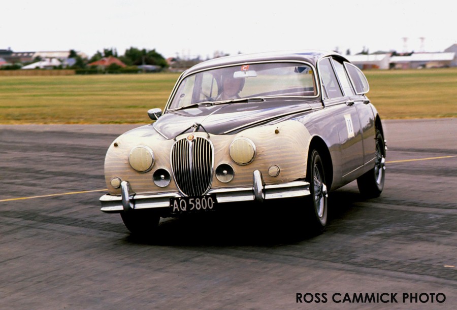 Name:  Archibald-Mk2-1980 (Custom).jpg
Views: 3323
Size:  110.7 KB