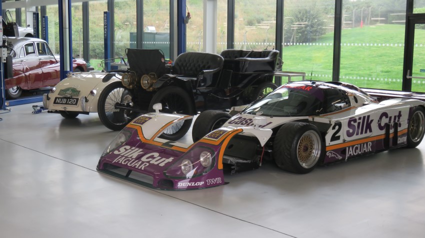 Name:  216_0915_004 jaguar.JPG
Views: 1091
Size:  117.3 KB