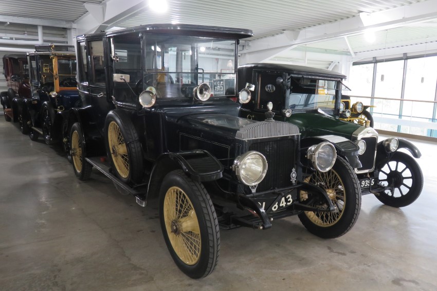 Name:  216_0915_042 Daimler.JPG
Views: 1108
Size:  134.0 KB