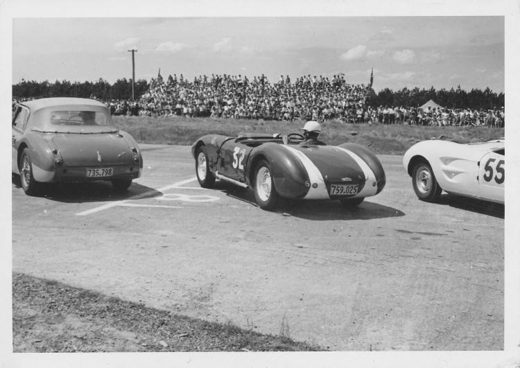 Name:  Buckler Teretonga #1, - early 60's M R Rohrmoser.jpg
Views: 1412
Size:  50.6 KB