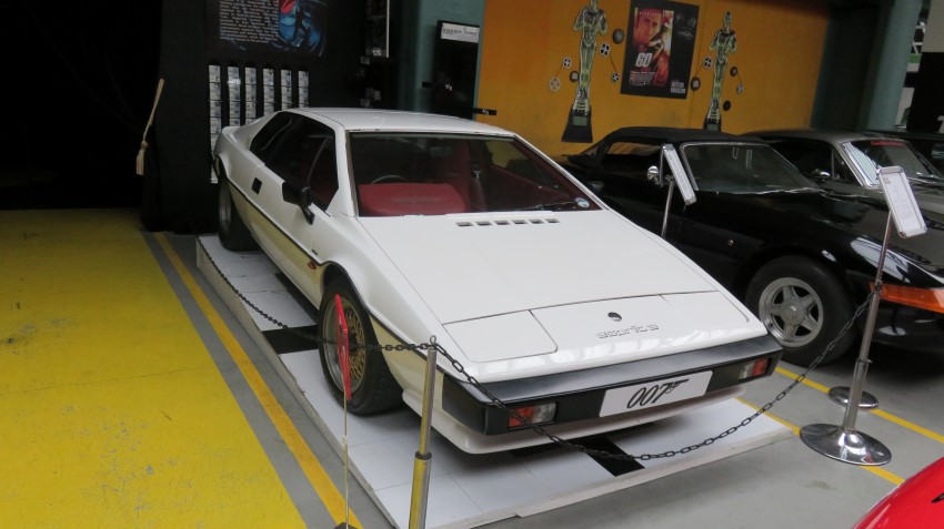 Name:  216_0920_19 Lotus.JPG
Views: 1100
Size:  99.0 KB