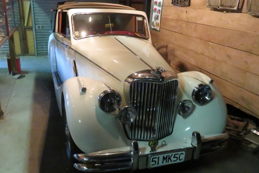 Name:  216_1023_08 Jaguar.JPG
Views: 1014
Size:  122.1 KB