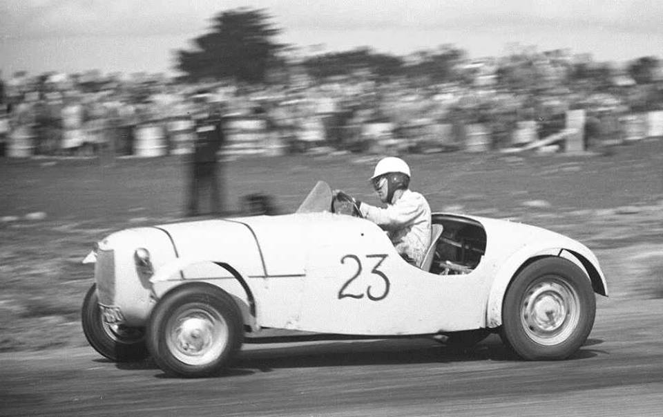Name:  Bucklers in NZ #35  Jim Boyd Levin Race 1956 Bruce Davis .jpg
Views: 2175
Size:  66.7 KB