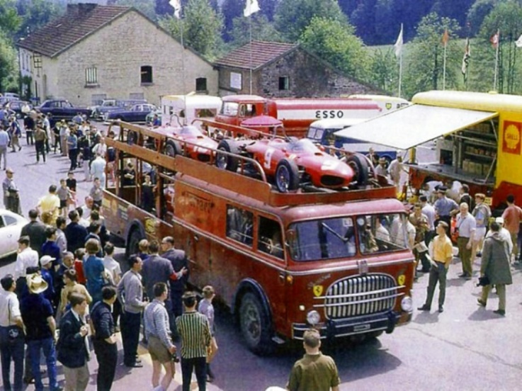 Name:  Transporter in 1961 Ferrari F1.jpg
Views: 1443
Size:  184.1 KB