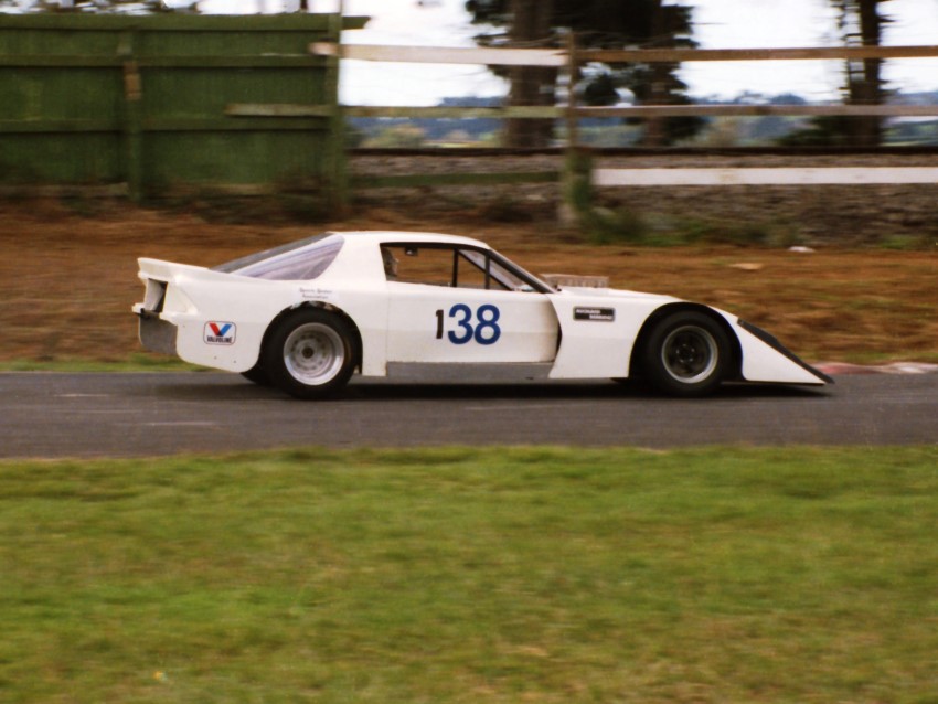 Name:  184_0505_04 Corvette.jpg
Views: 1050
Size:  110.0 KB