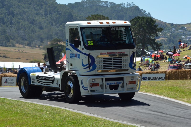 Name:  217_0205_407 Freightliner.JPG
Views: 1059
Size:  166.6 KB