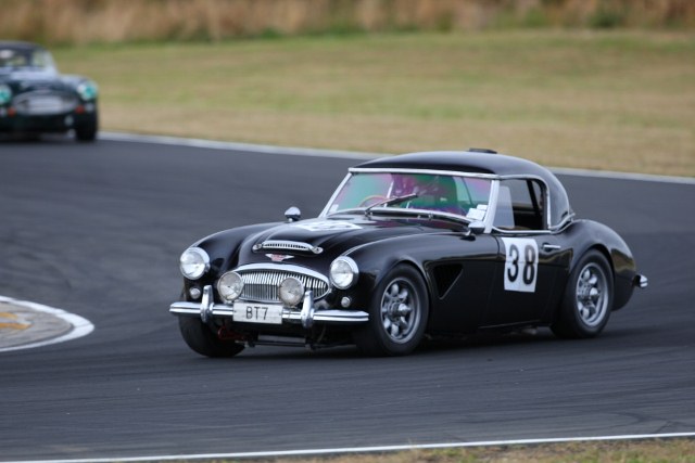 Name:  Healey B Huynen Hampton Downs # 3 1301I45C7908 (3) (640x427).jpg
Views: 1248
Size:  74.3 KB