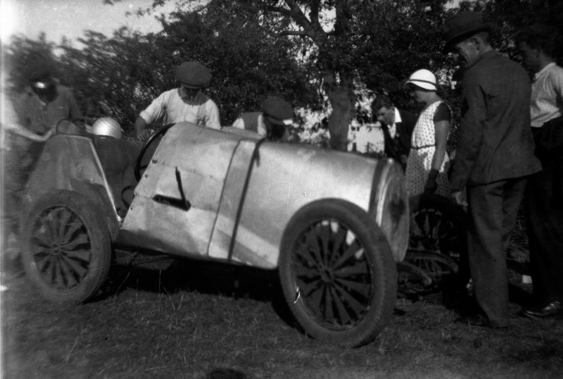 Name:  139 Bugatti.JPG
Views: 1060
Size:  105.4 KB