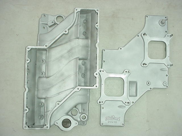 Name:  crossram-edelbrock-tops.jpg
Views: 1638
Size:  32.7 KB