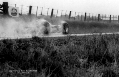Name:  1968 TASMAN LONGFORD JIM CLARK LOTUS WET FLYING MILE.jpg
Views: 3271
Size:  66.3 KB