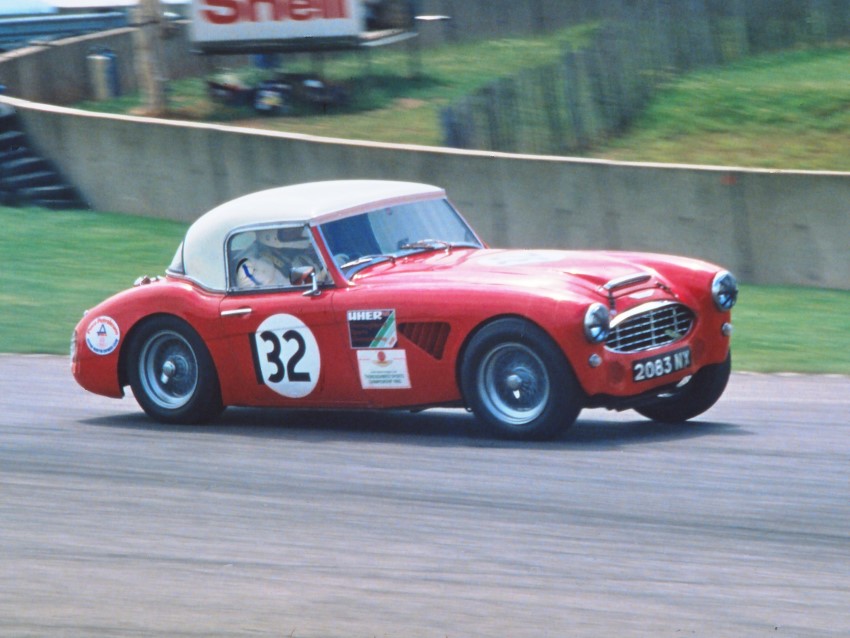 Name:  180_0719_979 Austin Healey.JPG
Views: 1225
Size:  108.2 KB