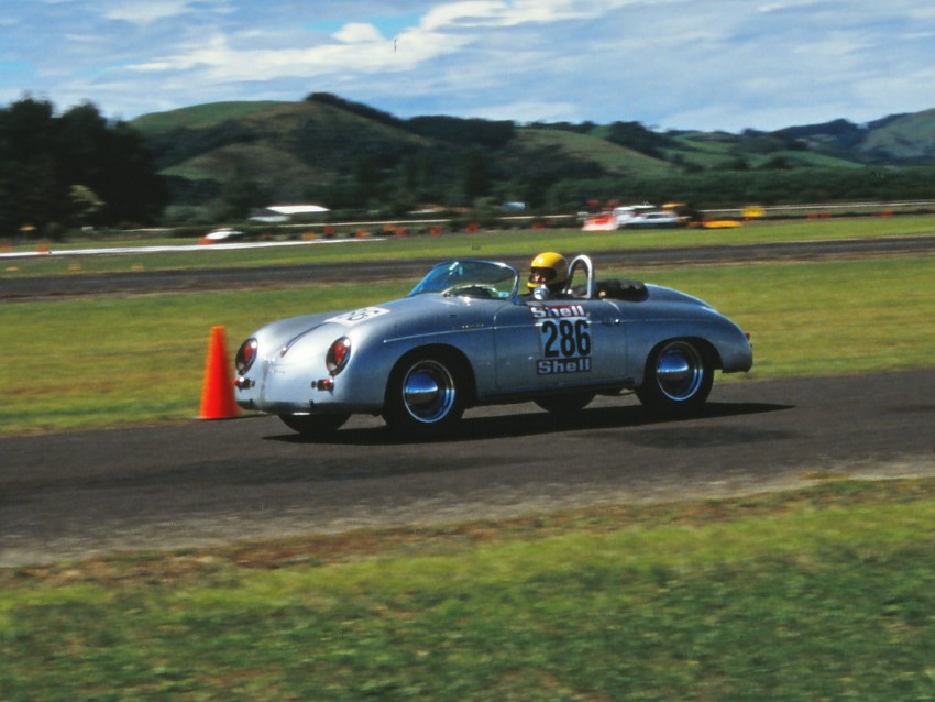 Name:  189_0129_826a Porsche.JPG
Views: 1261
Size:  105.2 KB