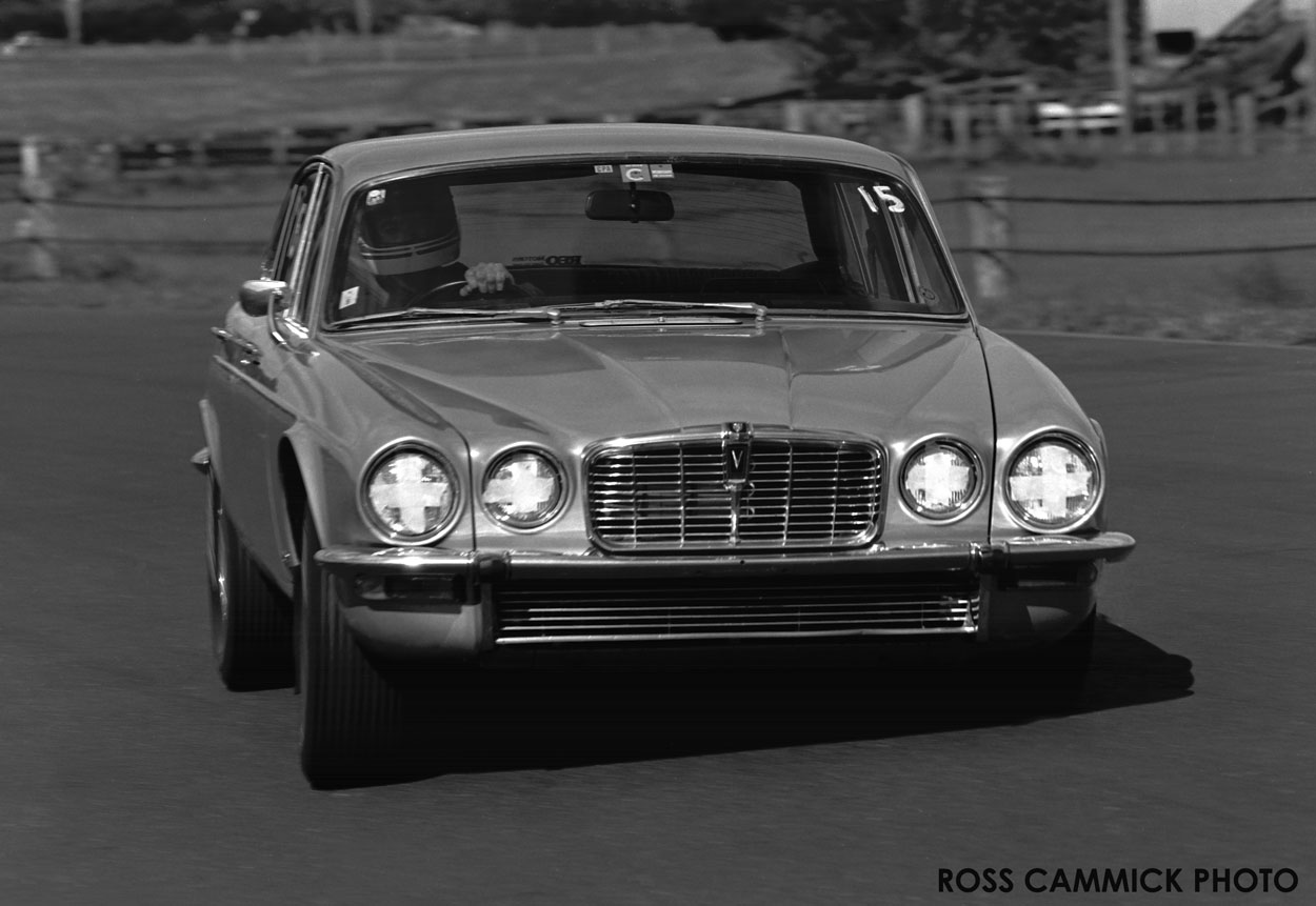 Name:  XJ6-Jag-Puke-Sprint.jpg
Views: 1471
Size:  121.0 KB