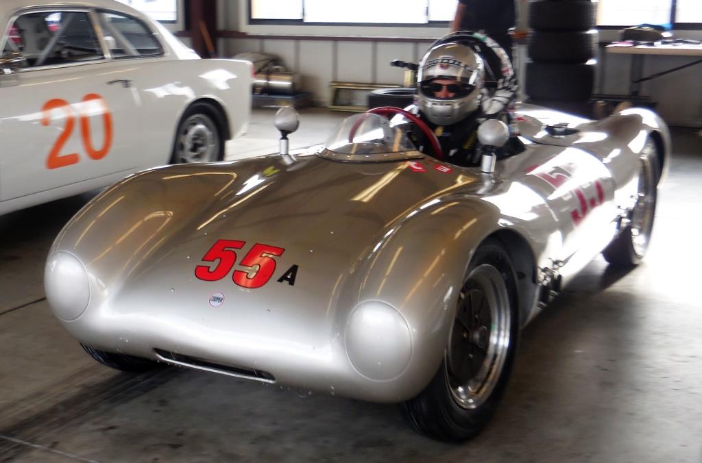 Name:  Cameron Healy gives a wave as he heads out in his 1953 Cooper Porsche..JPG
Views: 718
Size:  138.2 KB