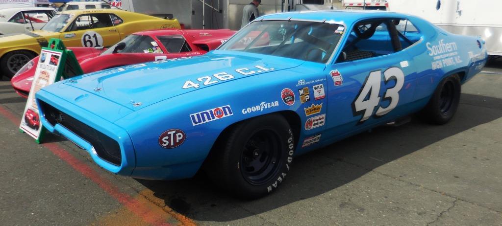 Name:  # 43.  !971 Plymouth Roadrunner.  Trace Chalmers.JPG
Views: 665
Size:  135.5 KB