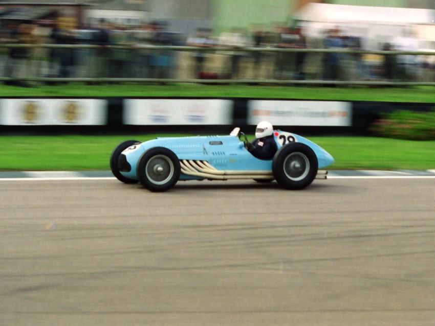 Name:  200_0916_532 Talbot Lago.jpg
Views: 614
Size:  102.3 KB