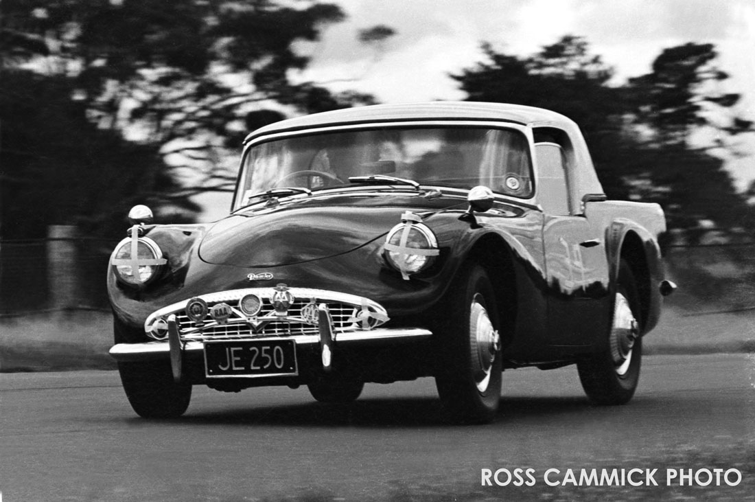Name:  Daimler-SP250-Sprint-79.jpg
Views: 708
Size:  138.9 KB