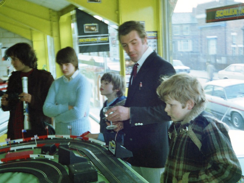 Name:  182_0222_24 Lewis Collins.jpg
Views: 981
Size:  122.1 KB