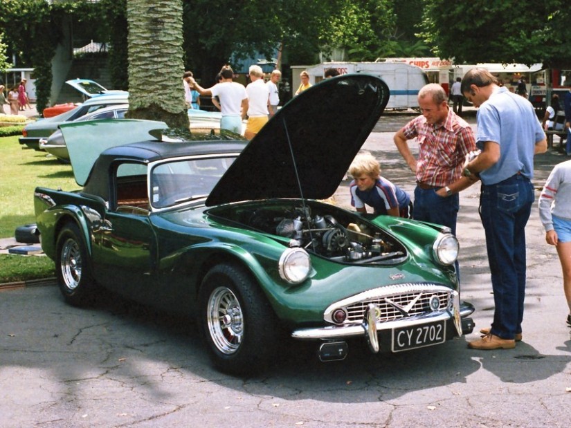 Name:  185_0212_107 Daimler.jpg
Views: 1087
Size:  164.0 KB