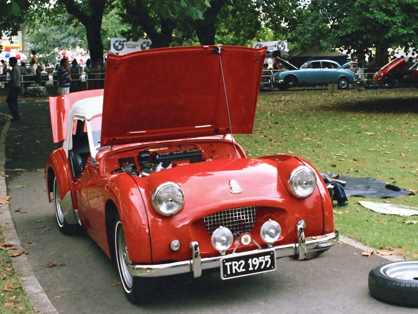 Name:  185_0212_212 Triumph TR2.jpg
Views: 776
Size:  185.0 KB