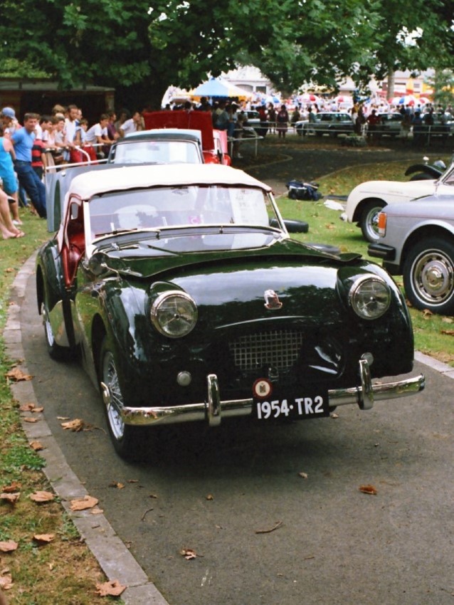 Name:  185_0212_213 Triumph TR2.jpg
Views: 1126
Size:  159.8 KB