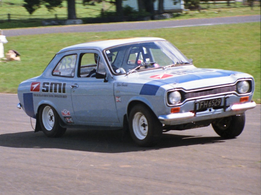 Name:  185_0405_102 Ford.jpg
Views: 754
Size:  123.1 KB