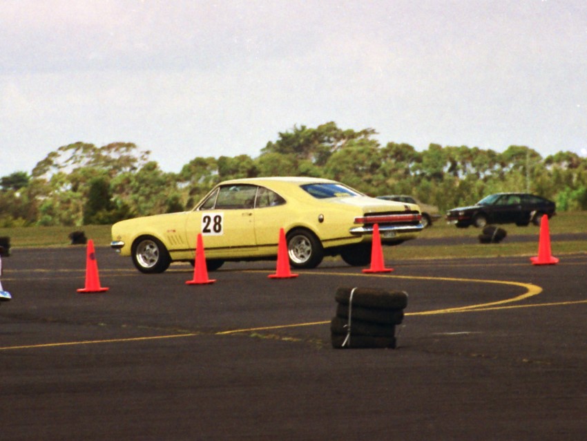 Name:  193_0307_118 Holden.jpg
Views: 1198
Size:  104.0 KB