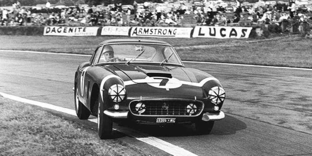 Name:  Goodwood. 1960 Stirling-Moss3.jpg
Views: 1032
Size:  92.9 KB