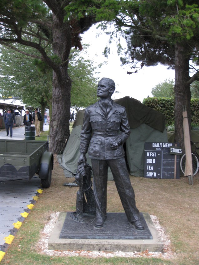 Name:  209_0918_139 Douglas Bader.JPG
Views: 1059
Size:  173.9 KB