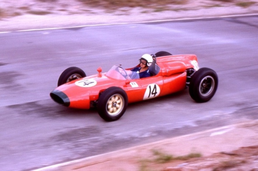 Name:  Chris Amon, Cooper T53 Climax Lakeside 1963. 4th in the race won by John Surtees Lola Mk4A Clim.jpg
Views: 893
Size:  118.4 KB