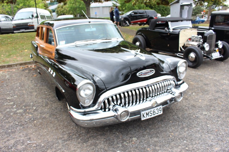 Name:  C & C #3 Buick Woody Nov 2017 813 (800x533).jpg
Views: 1428
Size:  157.2 KB