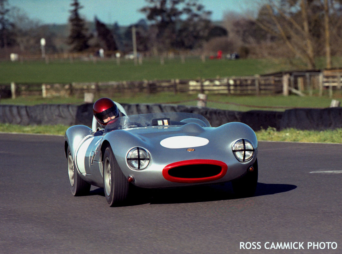 Name:  Ginetta-Puke-87.jpg
Views: 1469
Size:  149.9 KB