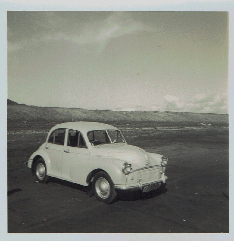 Name:  Cars by Roger Dowding #1 Richard's 1951 Morris Minor - 1966 CCI04022016_0007 (777x800).jpg
Views: 1233
Size:  113.3 KB