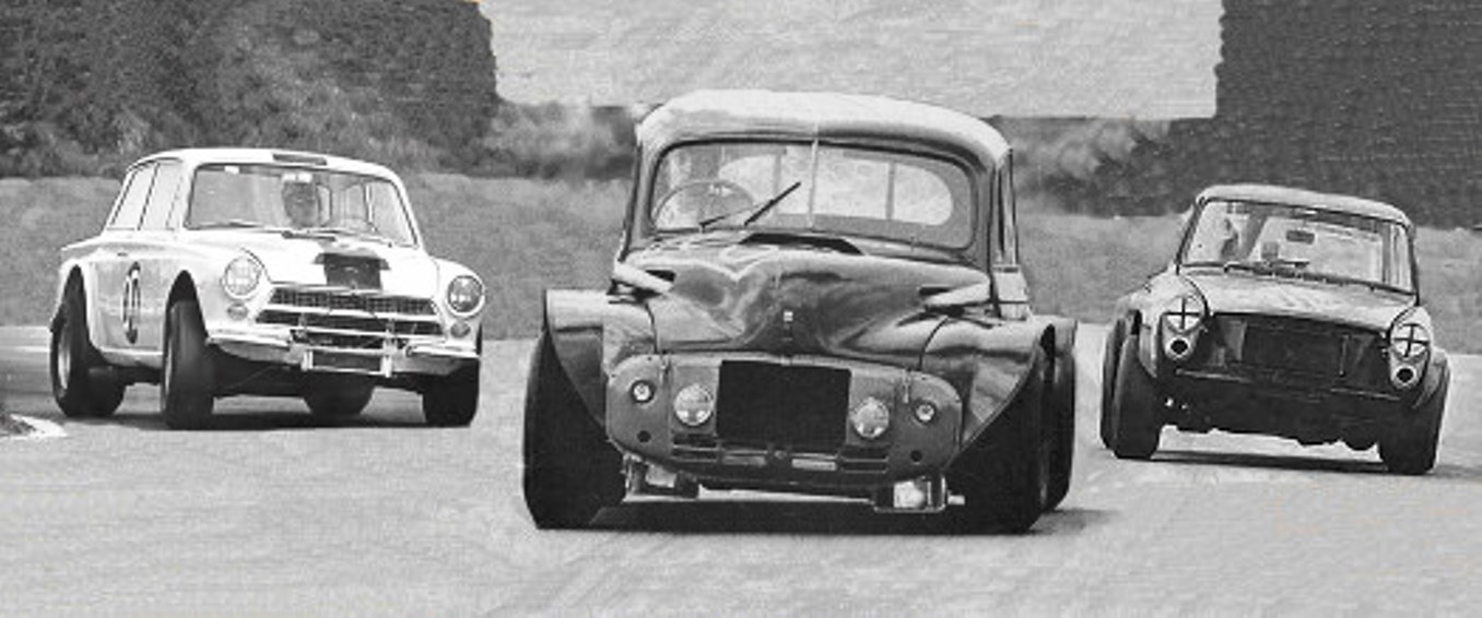 Name:  Mike Bennion Morris Minor with V-8 engine...jpg
Views: 1550
Size:  136.1 KB