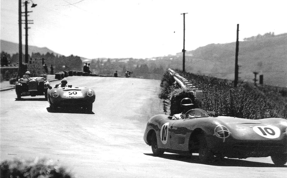 Name:  AH Dunedin 1958 #4 Sports Car Races on the corner Jim Bennett.jpg
Views: 650
Size:  75.4 KB