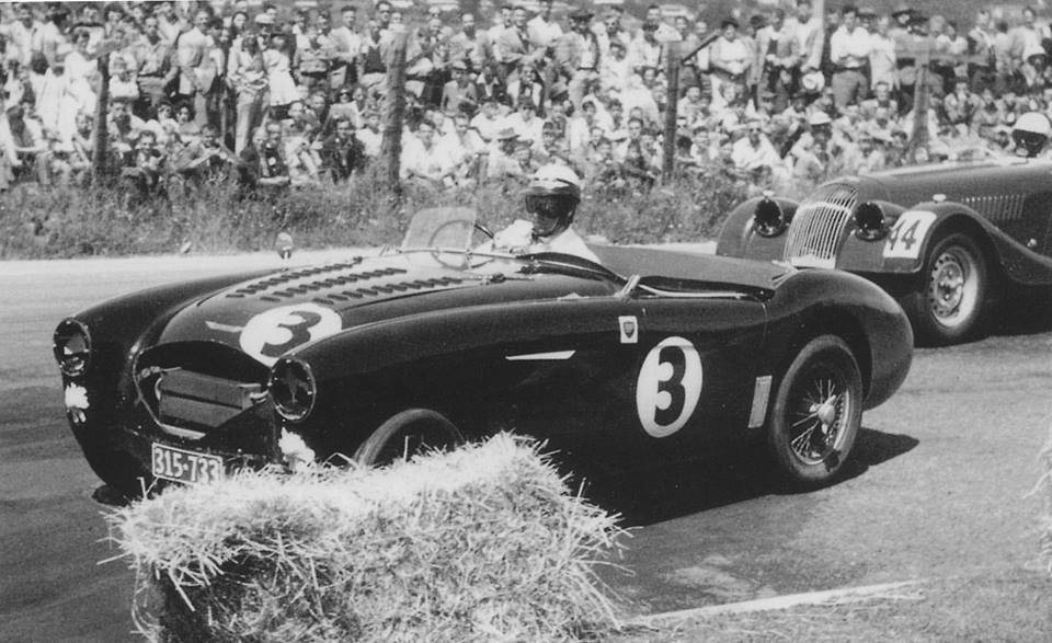 Name:  AH Dunedin 1958 #5 Sports Car Races A Kennard Healey Corvette Jim Bennett.jpg
Views: 636
Size:  92.1 KB