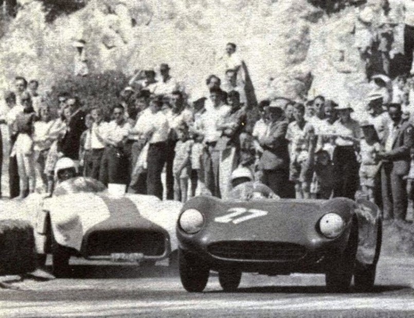 Name:  1961 Road Racing at Napier. - Sports 27.jpg
Views: 1592
Size:  160.1 KB
