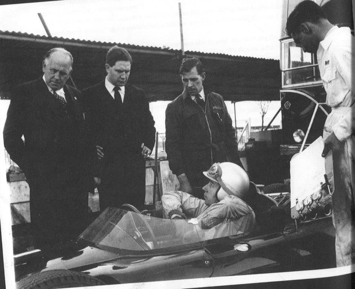 Name:  1961. Cooper T53. Surtees at Goodwood..jpg
Views: 770
Size:  138.5 KB