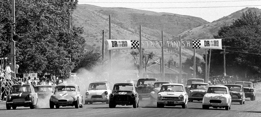 Name:  1966 Allcomers start at Waimate.jpg
Views: 1201
Size:  185.2 KB