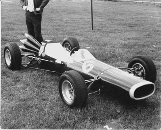 Name:  Dennis Smith Special #1 Single seater with Outboard Motor - G Woods.jpg
Views: 1224
Size:  41.6 KB