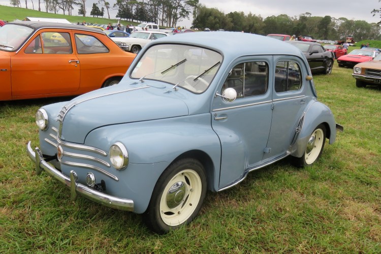 Name:  218_0204_004 Renault.JPG
Views: 750
Size:  148.3 KB