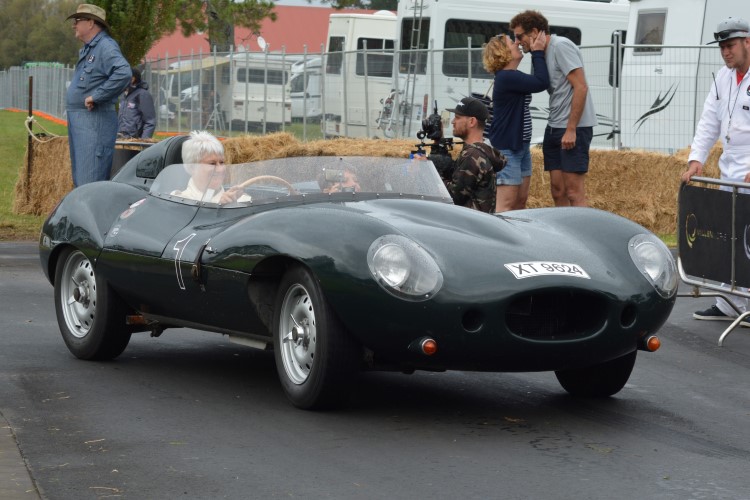 Name:  218_0204_071 Jaguar r.JPG
Views: 722
Size:  139.5 KB