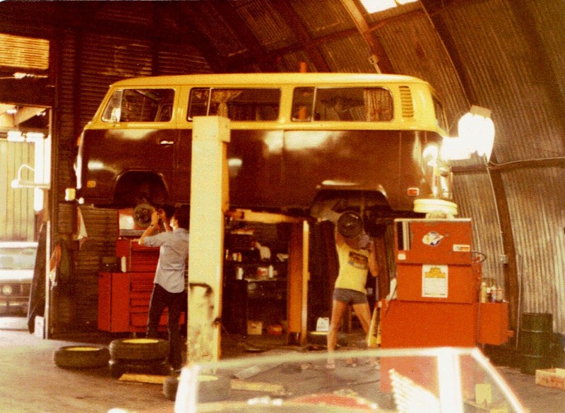 Name:  Healey trip 1982 #52 The VW at Jim Manns workshop CCI10032016_0001 (800x585).jpg
Views: 986
Size:  161.0 KB