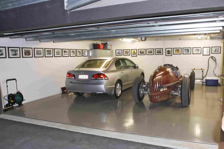 Name:  Hampton_Downs_Garage_2.jpg
Views: 1706
Size:  78.9 KB