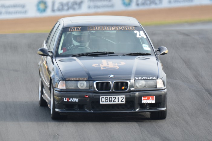 Name:  218_0317_035 BMW 318.JPG
Views: 874
Size:  113.4 KB