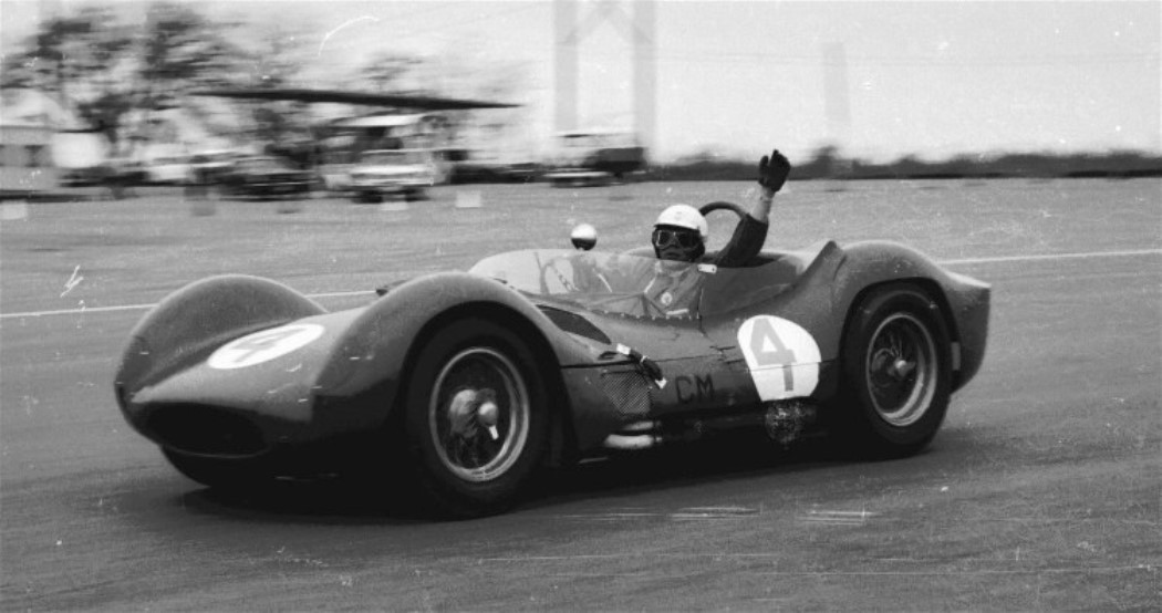 Name:  MASERATI%20T61%20BOBBY%20AYLWARD%20GVR%20FEB%2066.jpg
Views: 1262
Size:  101.7 KB